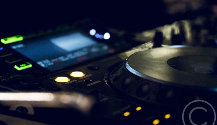 DJ Equipment Review